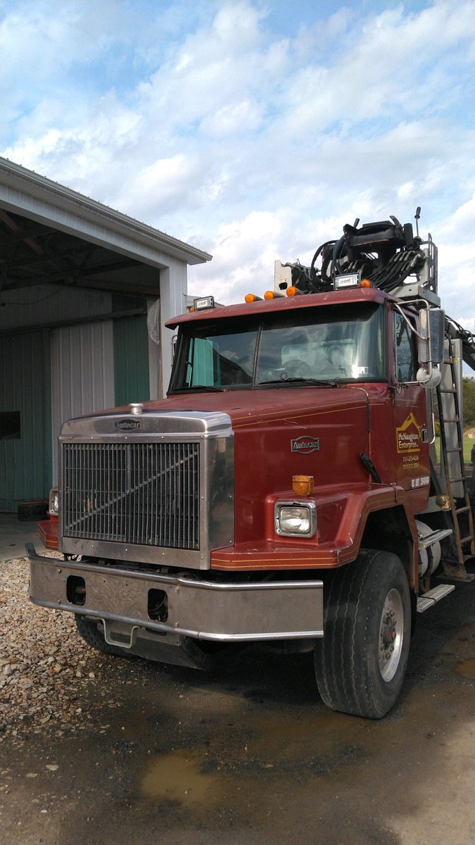 1994 Autocar Triaxle Logging Truck For Sale In Elliottsburg, Pennsylvania 17024

$68,500

showroom.auction123.com/pro_market_con…
#Loggingtruck,#forsalebyowner,#Auction