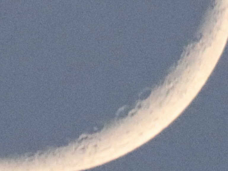 What 24mp looks like from a distance and close up. #moonpics #canon850D 600mm lens