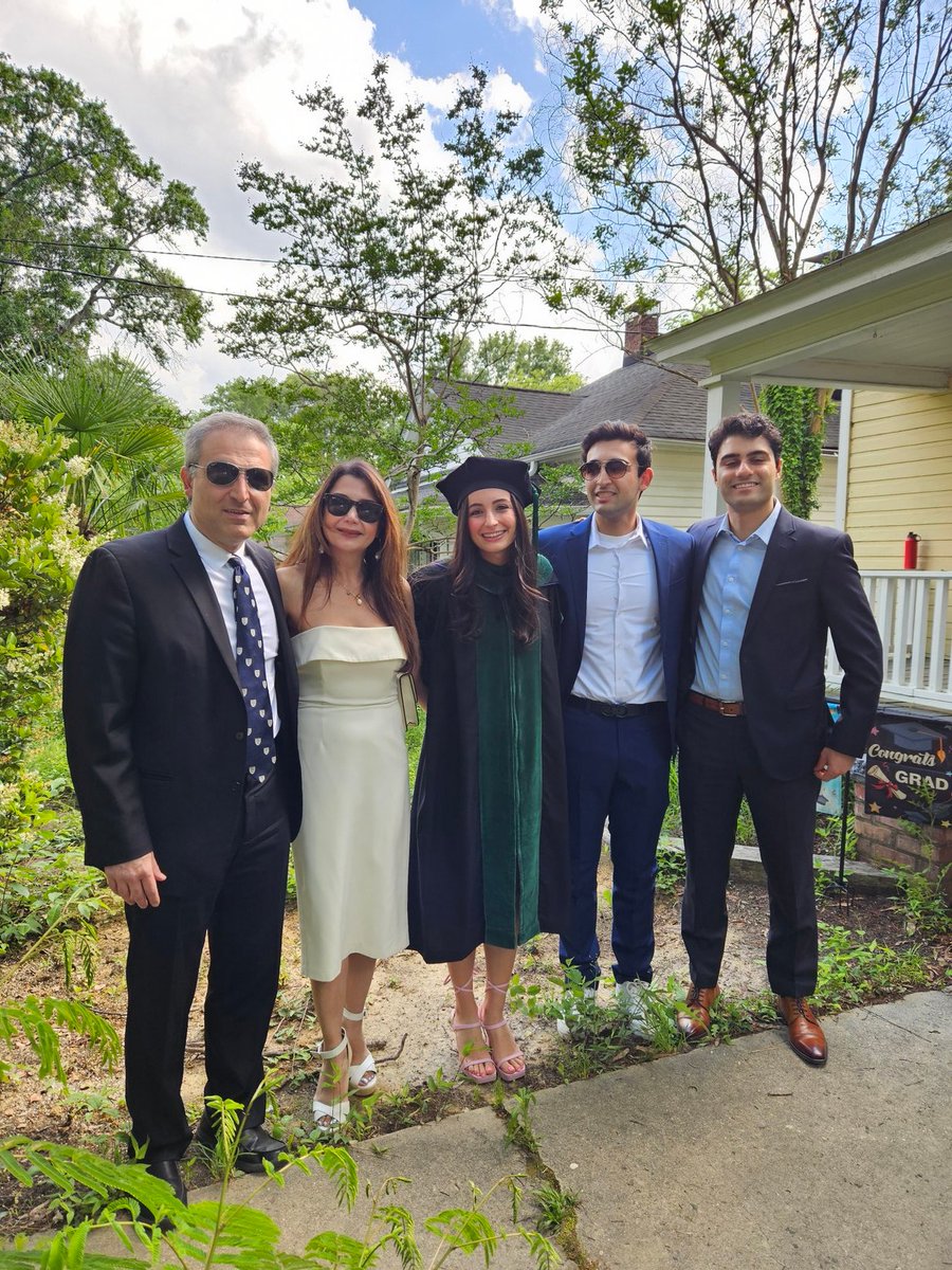 Getting ready for my daughter's graduation from Duke Medical School later today. Hard to believe my daughter will be a doctor in a few hours. @DukeMedSchool @NU_IntMed @NUFeinbergMed