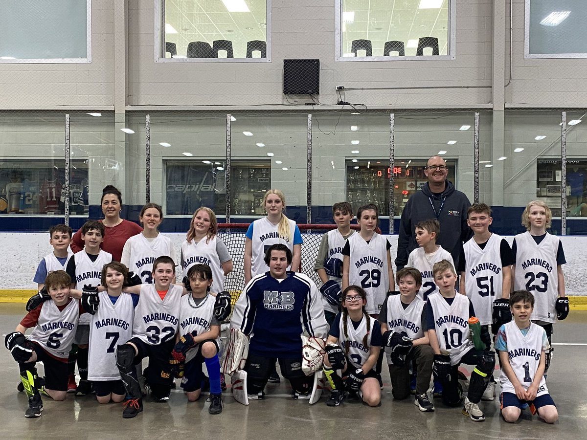 What a great day for Ball Hockey! Fun was had with great games. Thank you to our coaches <a href="/MrsLatourMundys/">Gina Latour</a> and <a href="/LarmandS/">Mr. Larmand’s Class</a>  <a href="/SCDSB__OPHEA/">SCDSB_OPHEA</a> <a href="/SCDSB_Schools/">Simcoe County District School Board</a> @Mundysp