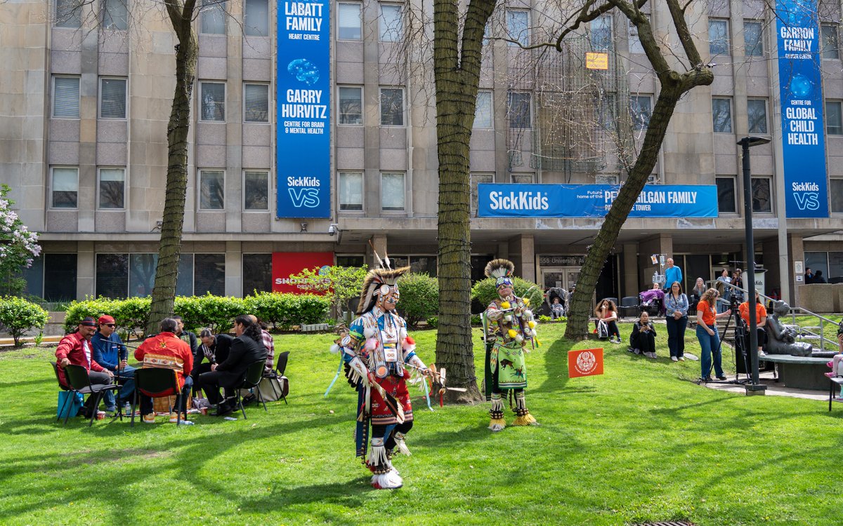 Today, the SickKids community came together in ceremony to commemorate #BearWitnessDay and Jordan River Anderson. We encourage everyone to remember Jordan’s legacy and continue to work towards a future where every child receives the support they deserve. #JordansPrinciple