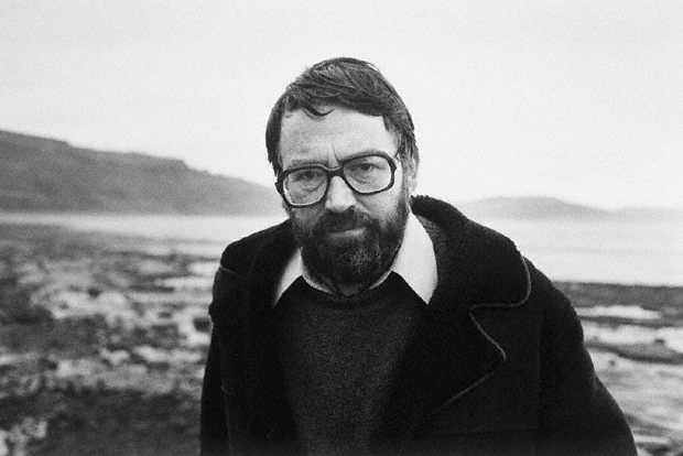 oldbooksguy's tweet photo. John Fowles explains in "The Aristos" (1964) how high IQ can subvert your will to act: "High intelligence leads to multiplicity of interest and a sharpened capacity to foresee the consequences of any action. Will is lost in a labyrinth of hypothesis." Rule 1: Do not lose the will https://t.co/HFyTLXm4Bh