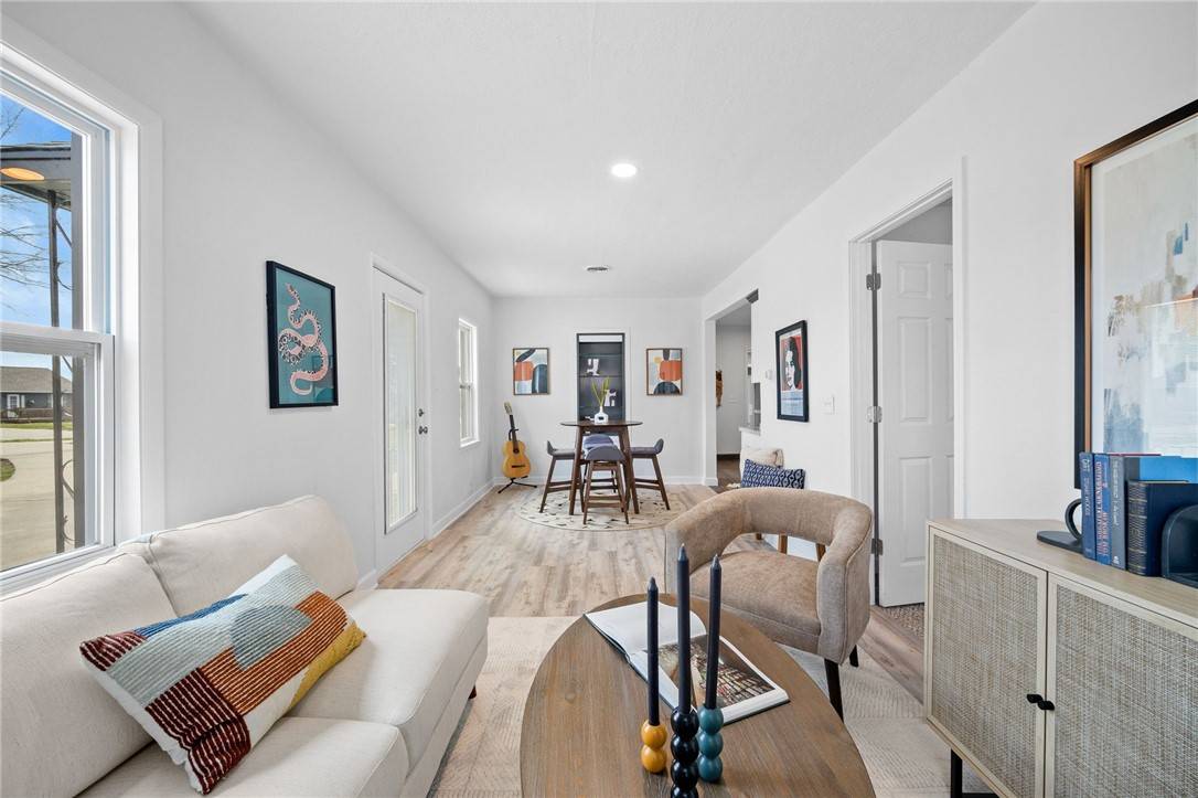 Joe__Hand's tweet image. Now priced at $234,900
4110 Indianola Avenue, Des Moines, IA 50320 is a fantastic property with 4 bedrooms and 2 bathrooms. Good sized lot and 4+ car garage. 
See more here: goldfinchiowa.com/d8r9z3co