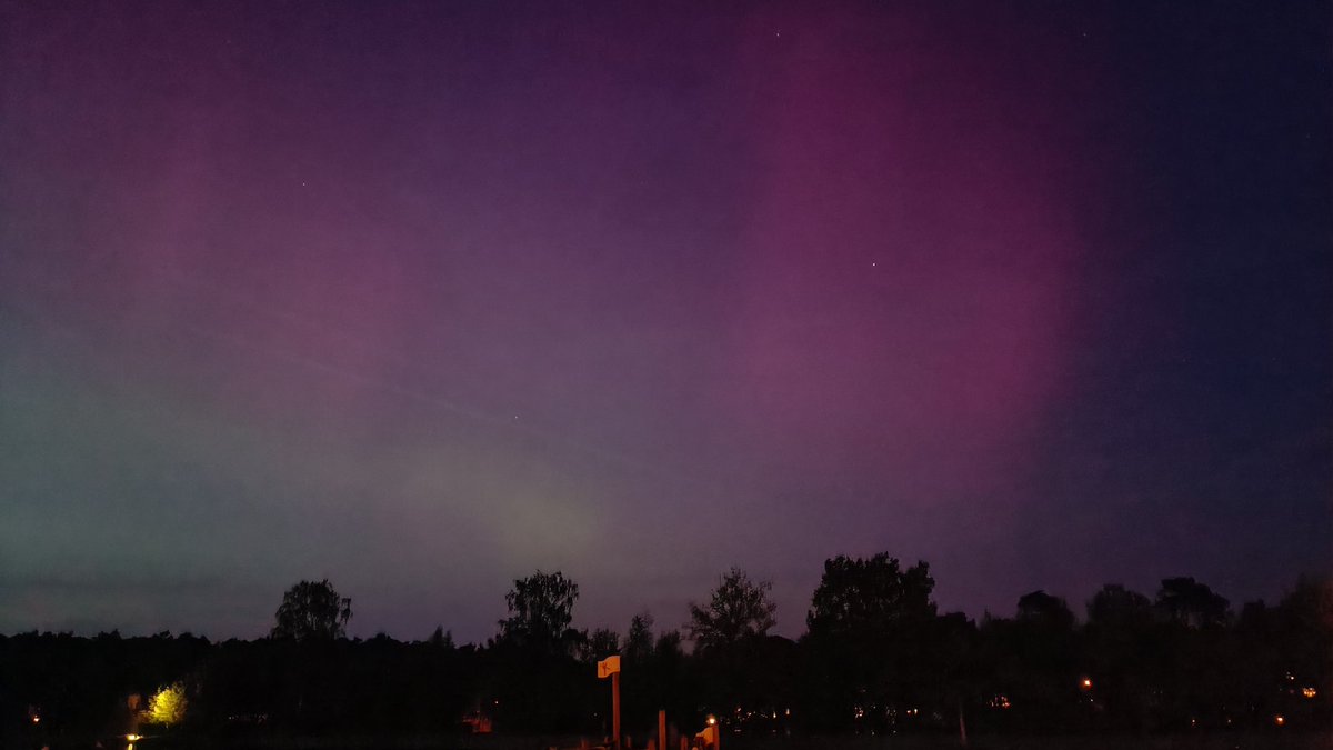 Northern Lights here in The Netherlands. #aurora #noorderlicht