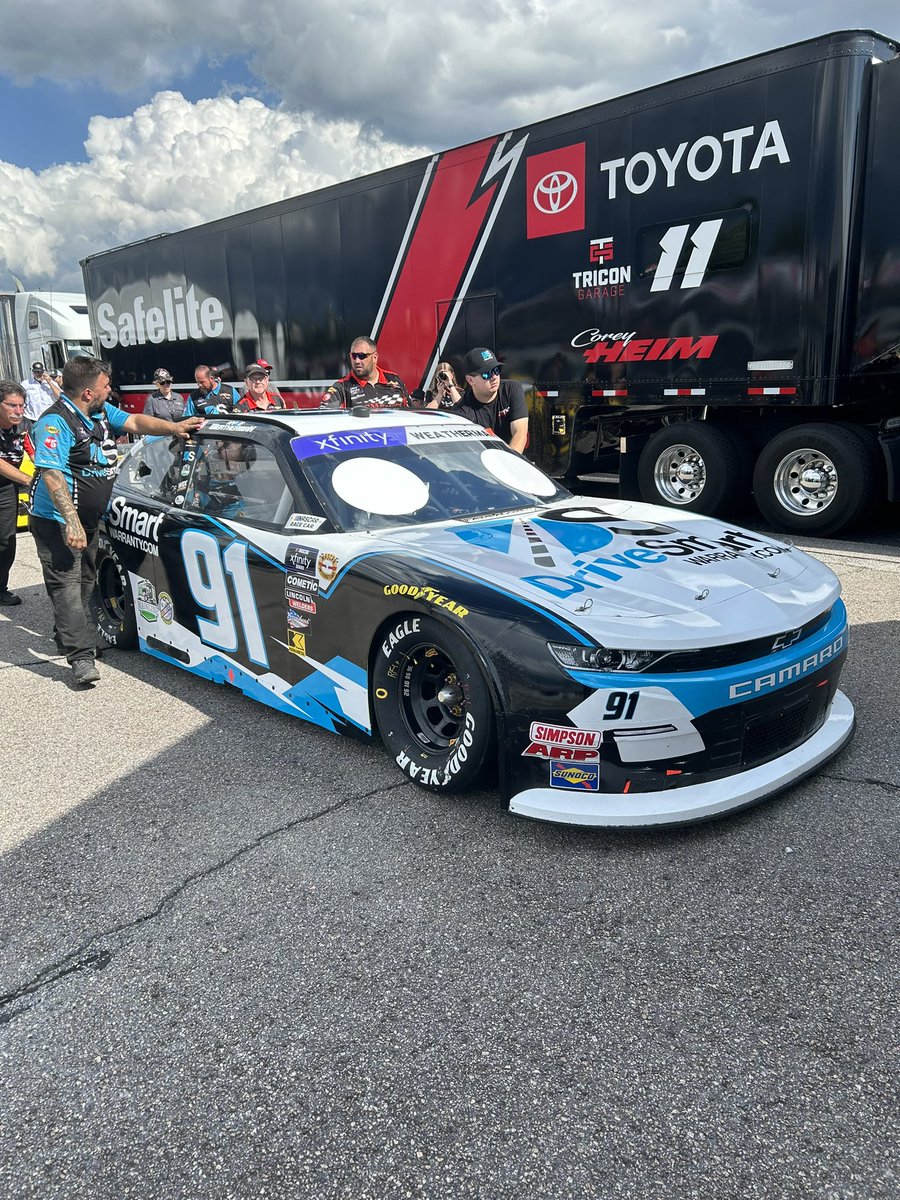First and fore most prayers to @KyleWeatherman and his family through this tough time. Family is number 1 in anything you do no matter what. 2nd I appreciate Kyle and Mario for even thinking of me for filling in for them today. Practice and qualifying is coming up at Darlington!