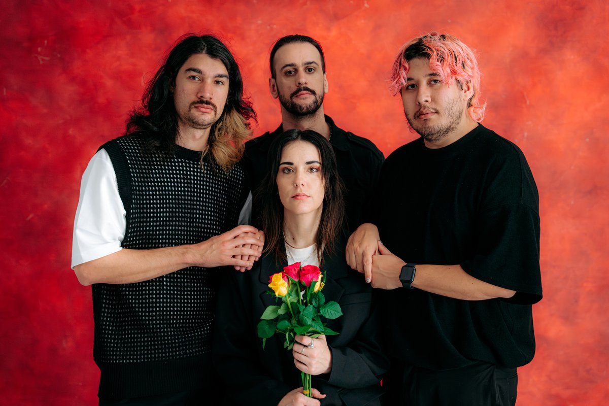 .@standatlantic's new album 'WAS HERE' is set for release in August. Check out the video for 'LOVE U ANYWAY' here >> bringthenoiseuk.com/202405/news/vi…