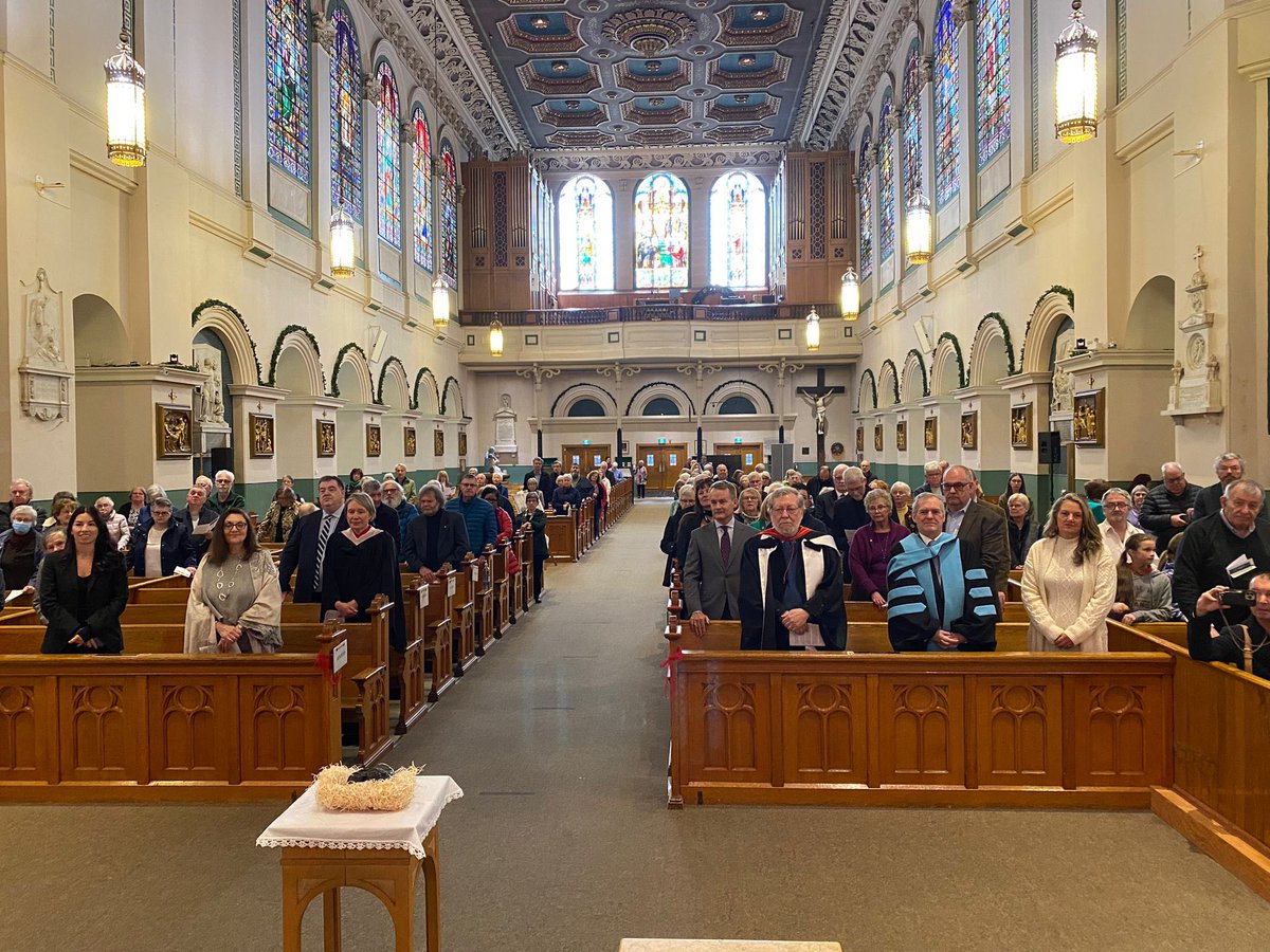 St. John’s Basilica, Newfoundland, Canada. On 10th May, The Bronze Shoes were carried ceremoniously to St John’s Basilica for a commemorative event and the installation of the first Bronze Shoes. ➡️ nationalfamineway.ie/launch-of-the-… #globalirishfamineway #famineway @GoToIrelandCA