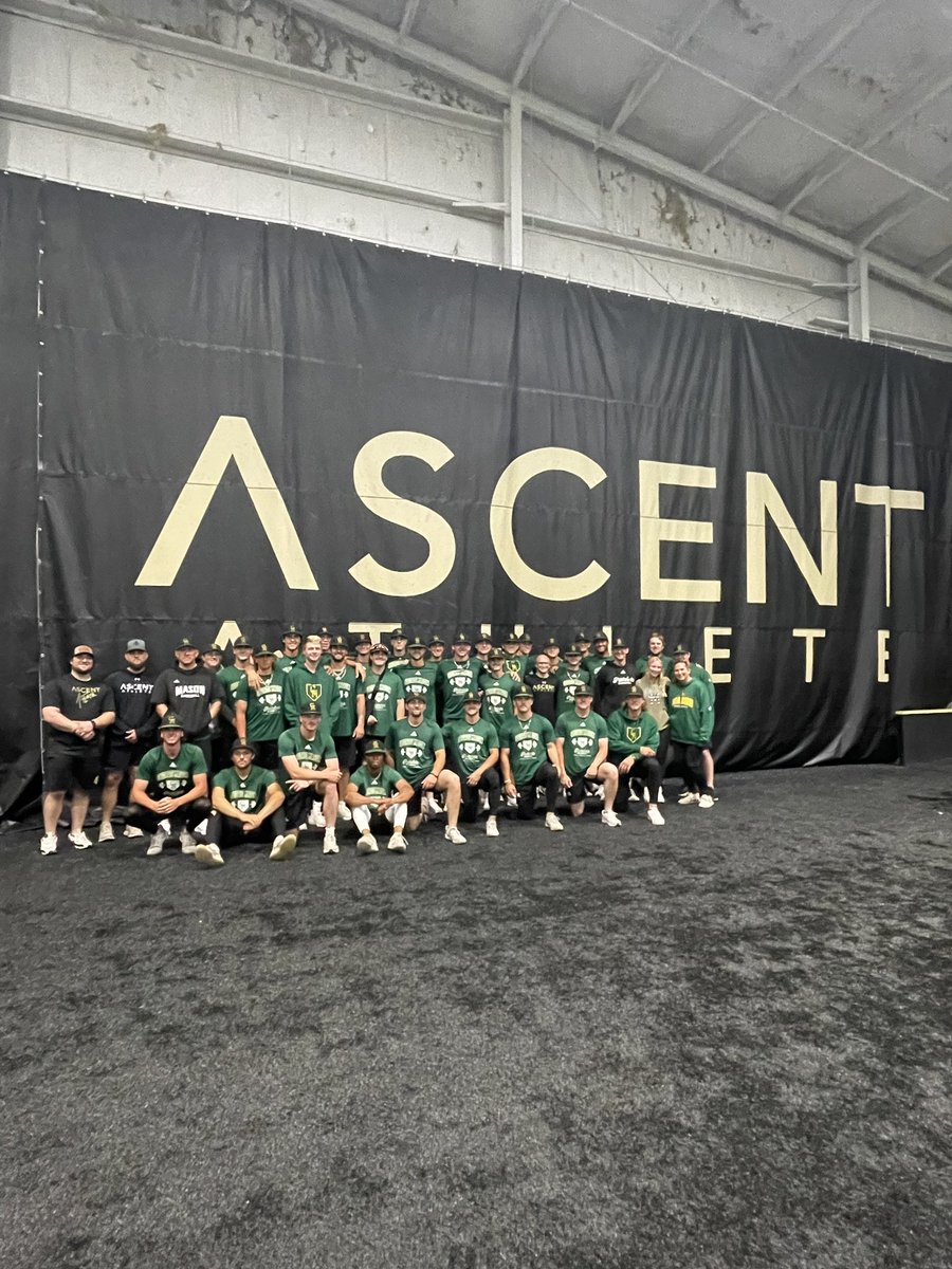 MasonBaseball's tweet photo. Huge S/o to @AscentAthlete_ for hosting our team practice today! 

Great facilities &amp; Staff 👏

#GoPats🔰#TrainAbove https://t.co/imQF3gjJBZ