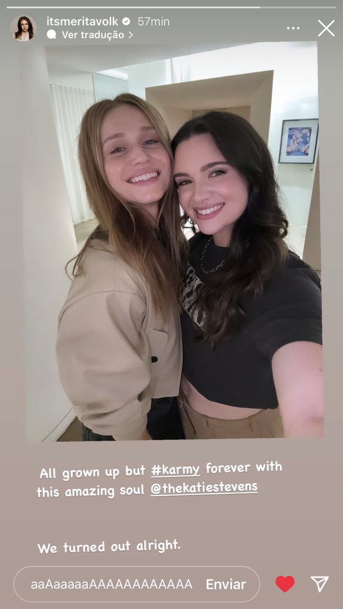 poliannabc's tweet image. elas: 

eu: AAAAaaaAaaaAAAA #karmy