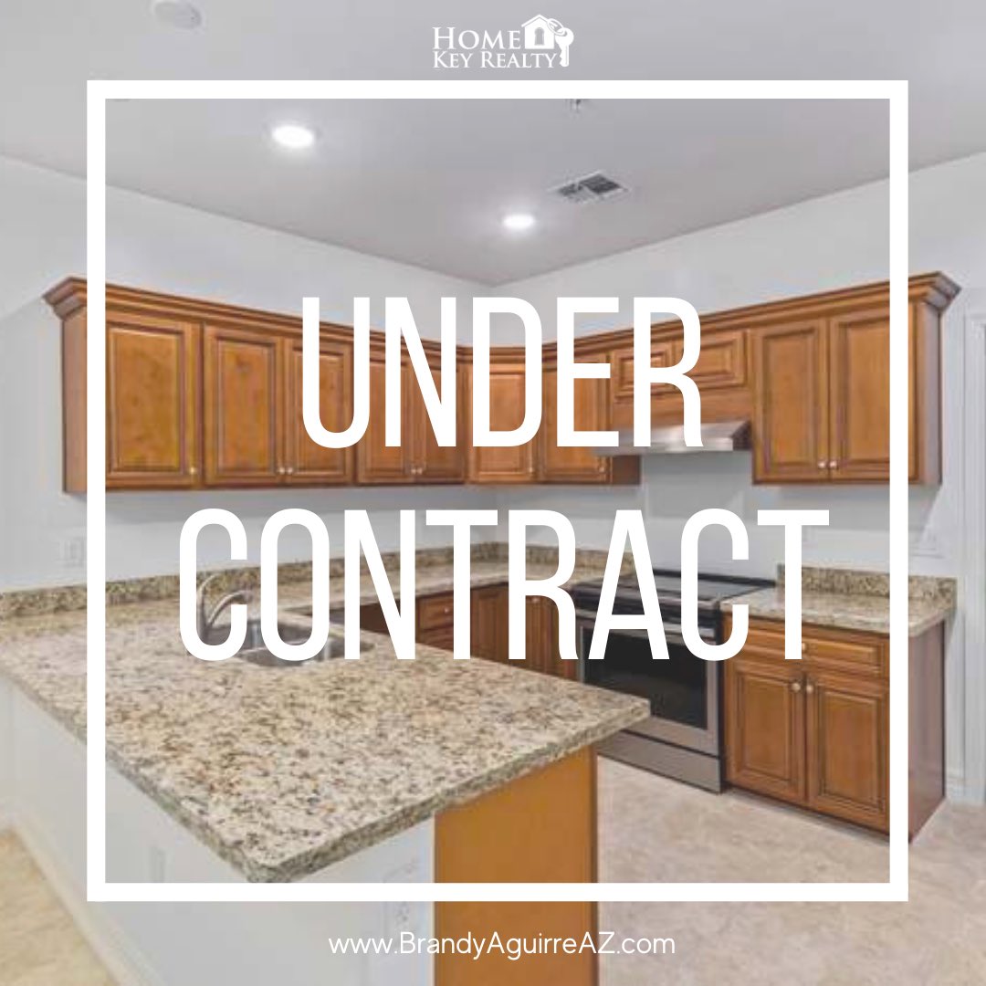 Congratulations to my client for getting their offer accepted on this PERFECT condo in Mesa! 🥳 They are excited to say goodbye to the cold weather in Chicago and totally looking forward to basking in the sun by the pool in Arizona ☀️ #undercontract #arizonarealestate