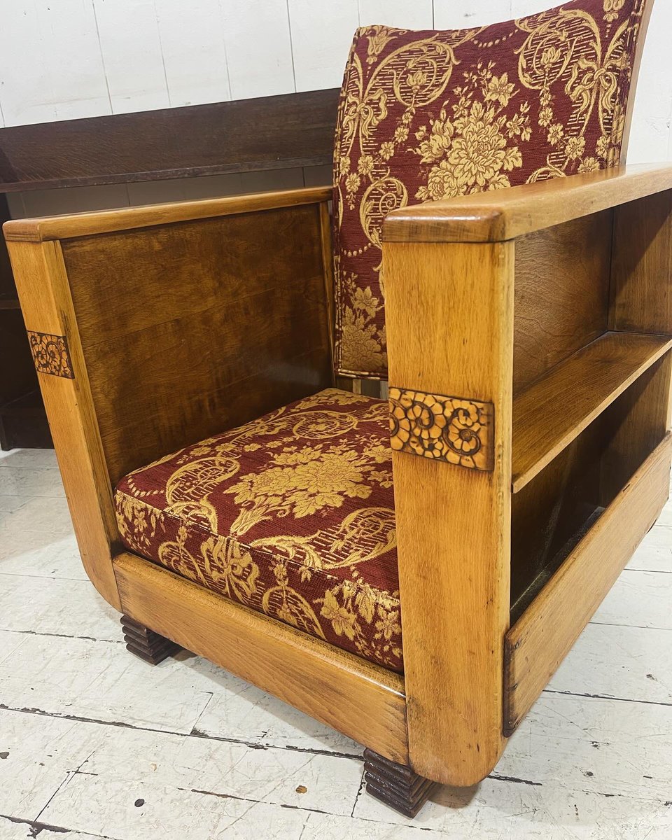 eclectic_trade's tweet image. Art Deco Library Reading Chair. Charming chair, reupholstered in a beautiful floral chenille. Available with loads of other new stock… The Rare Chair Company. #artdeco #readingchair #Librarychair