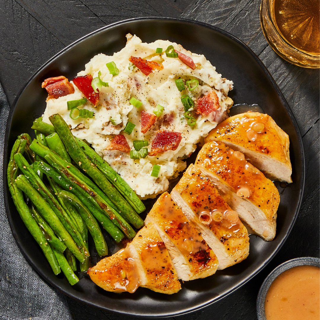 Pretty please with a cherry (sauce) on top?🍒 This Chicken with Cherry Pan Sauce is guaranteed to impress. #HelloFresh