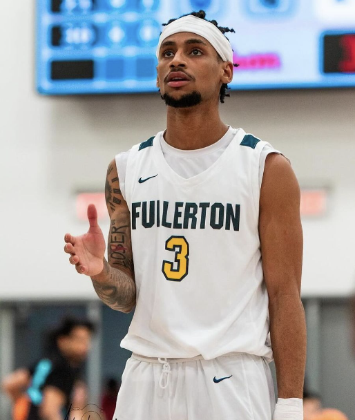 COLLEGE COACHES - 6'2 PG JADEN BYERS - Fullerton College (JUCO) - @jadenbyers3 8ppg 2apg Former Pacific (D1) transfer Player Profile: verbalcommits.com/players/jaden-… Film available in player profile WANT TO SEE YOUR PROFILE ON VC? SIGN UP FOR PLAYER+ TODAY verbalcommits.com/member-join