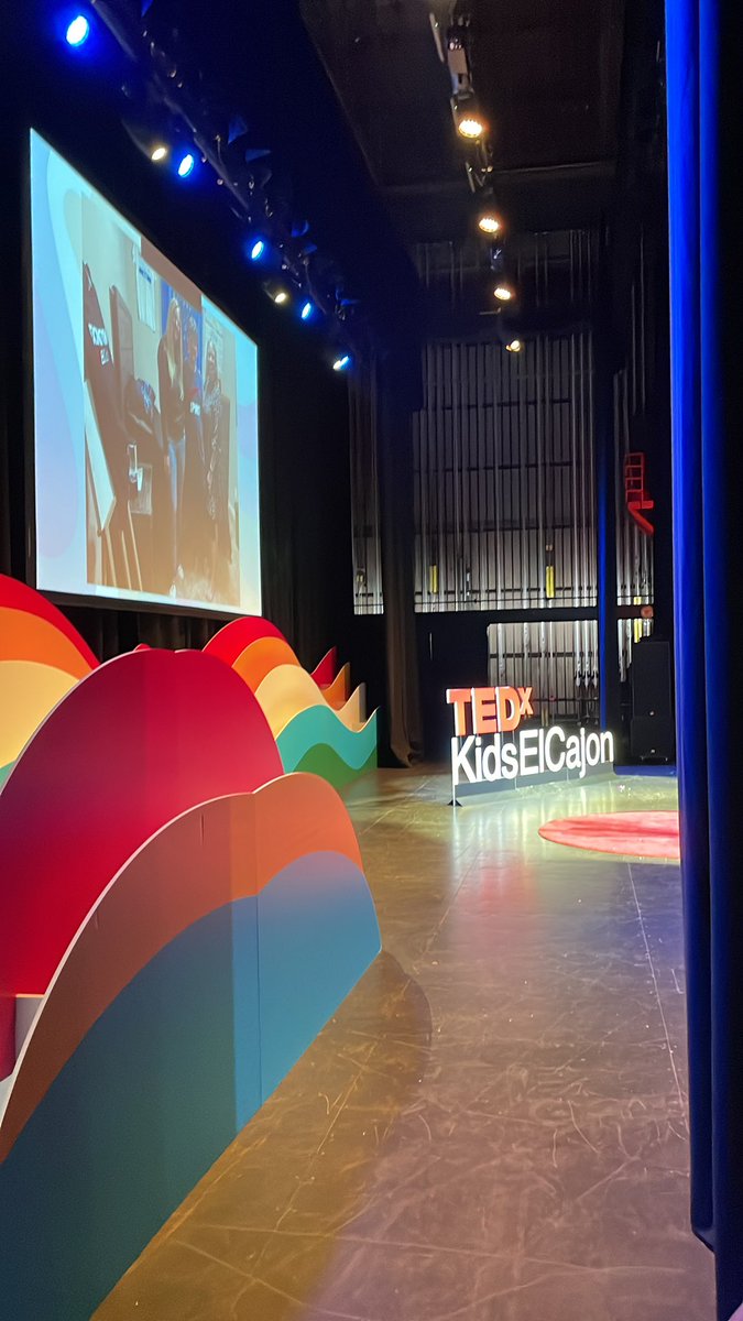 Year 10 <a href="/TEDxKidsElCajon/">@tedxkidselcajon</a>