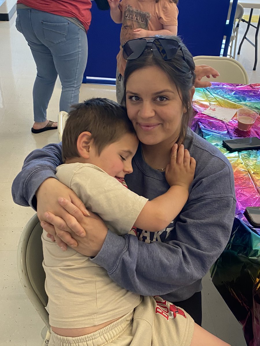 MissStepanek's tweet photo. We had the best morning serving our mom’s a delicious breakfast in honor of Mother’s Day! We are so grateful for our moms and all they do for us 💗💕 #weare126 #lane126 https://t.co/Fwm2PJEf7i