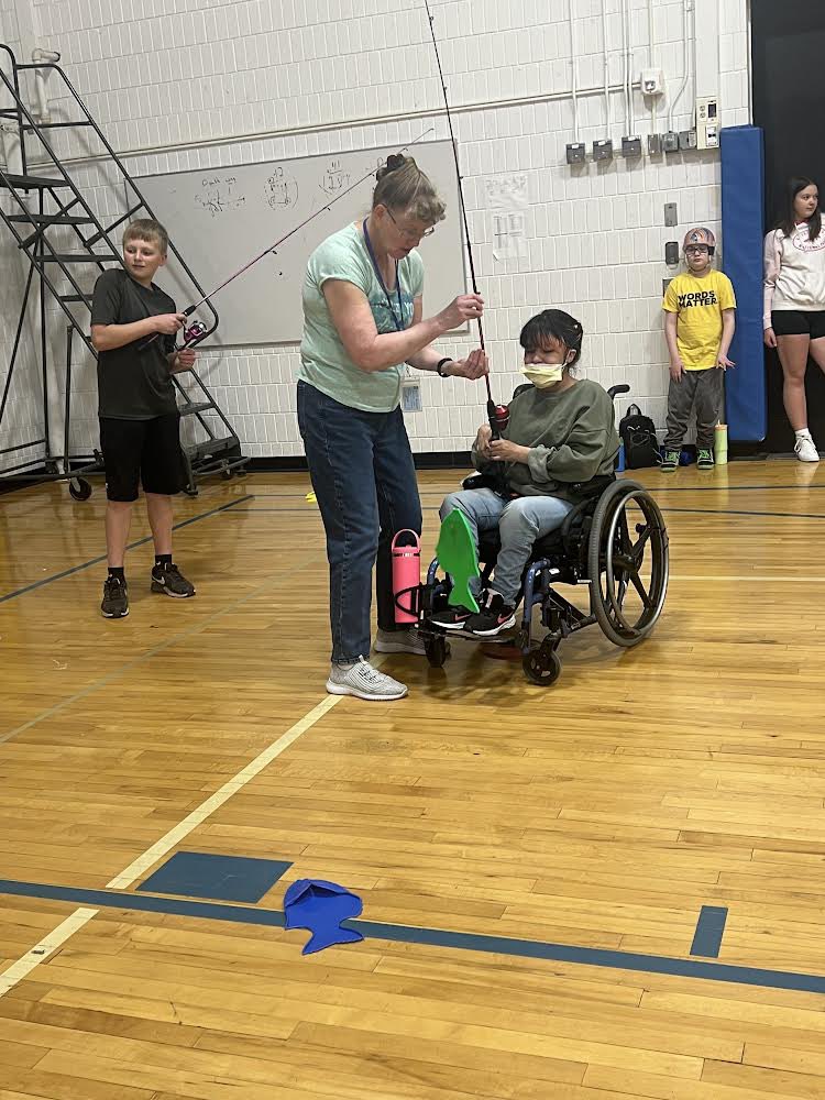 ajflohrs's tweet photo. Unified is headed to the lake next week to try fishing! Special thanks to @OwatonnaParkRec for letting us borrow their casting game so students could practice their skills.
#owatonnaproud #fishing #lifelongactivities #unifiedPE https://t.co/97Od68W0Hv