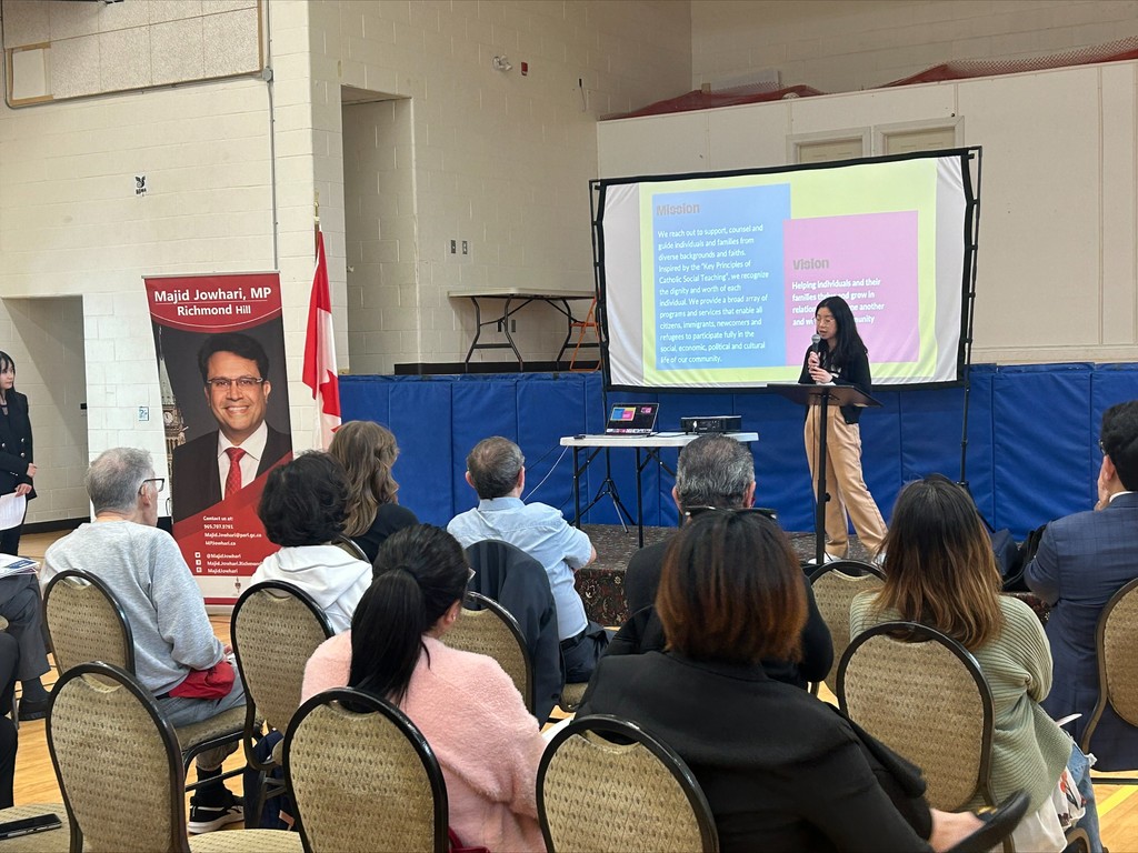 Our Counselling team shared CCSYR's counselling supports and services in York region at the Mental Health Awareness event organized by MP @MajidJowhari! Email us at counselling@ccsyr.org if you're want to learn more. #ccsyr #yorkregion #counsellingservices #MentalHealthWeek2024