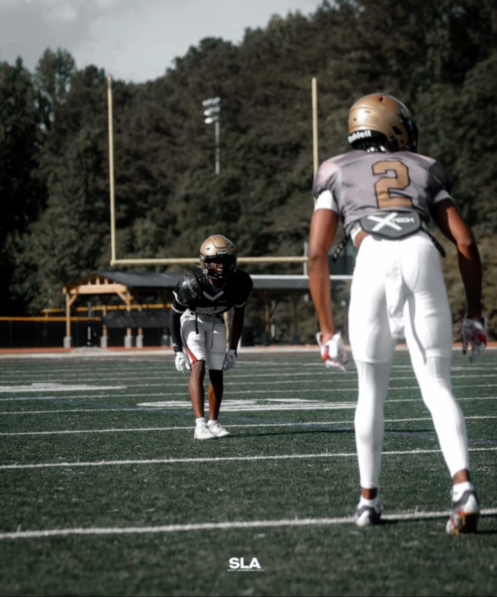 BoogKemp's tweet photo. Week 2 of pads ! π¦ Competed got better 1%
#whynotdoug #recruitdoug CB1 β 2026
BIA https://t.co/iZEbHdzCpB