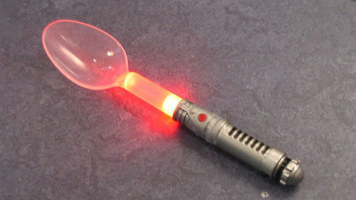 3CC0__'s tweet photo. the Kellogg's Star Wars spoon (2005) https://t.co/kDnLxMtb2A