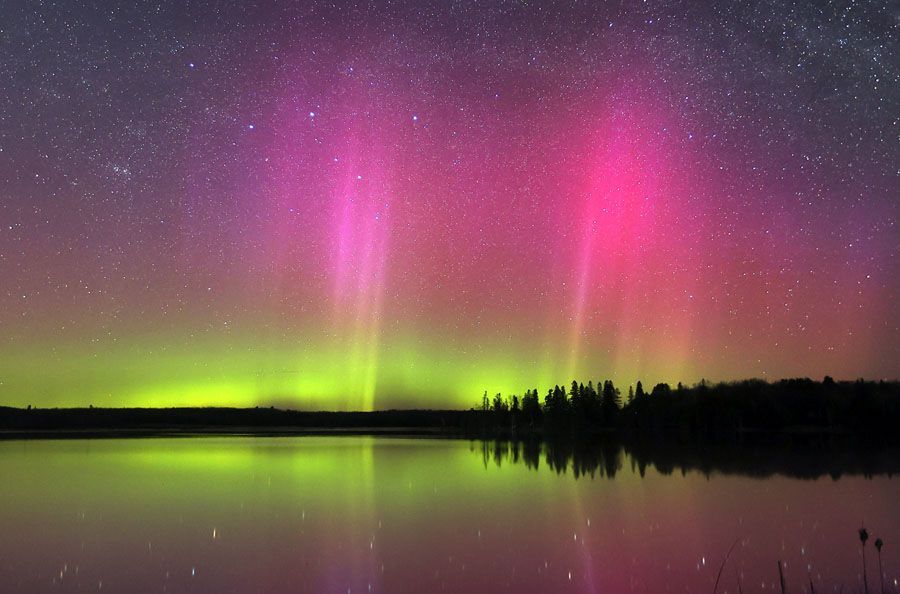 A severe geomagnetic storm has just hit Earth — which means we could see auroras tonight! Here’s what you’ll need to know. buff.ly/4alap0m