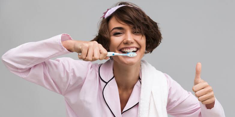 Ardent__smilehc's tweet image. Don't forget to brush your teeth tonight! 

Night brushing removes plaque &amp;amp; bacteria, preventing cavities, gum disease &amp;amp; even heart problems! It's also linked to overall health conditions like diabetes. #NightBrushing #Oral #OverallHealth
@peng_writer @IamEllershaw @Nana_Remi03