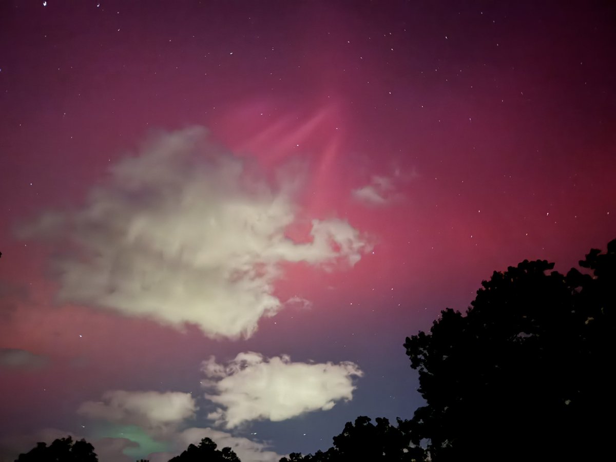 algraycox's tweet image. aurora in northeast ark @ryanvaughan