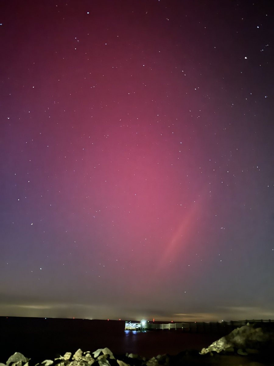 We are already seeing reports of the #aurora being visible in areas like Bowling Green, KY, Asheville, TN, and this photo in Charleston, SC shared by Andrew Price (@andrewprice0311). Also reports as far south as the Bahamas! This could be a once in a lifetime event for some