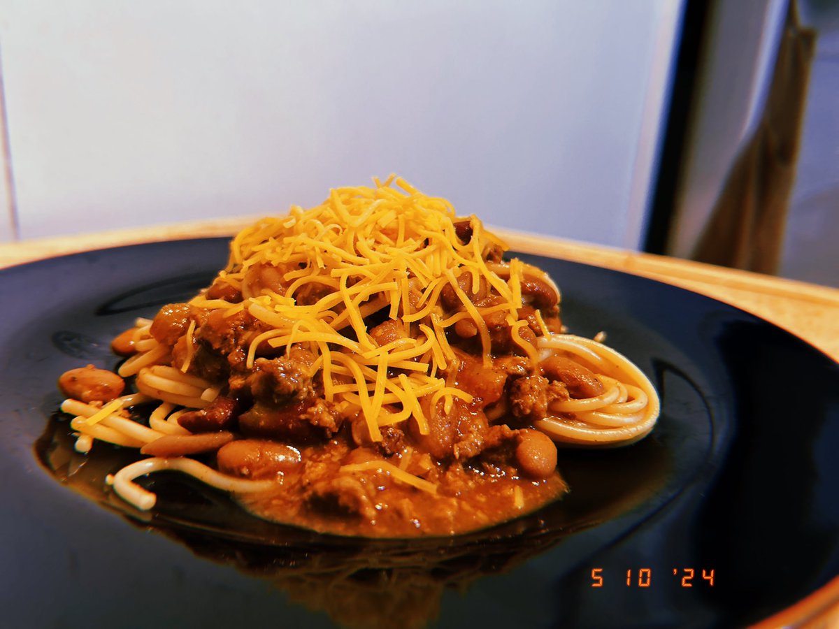 Episode Two of Project Pantry, Fridge, and Freezer: Thawed what I thought was homemade marinara sauce for a quick Italian dinner. 

Turns out it was actually chili. Thus we have an accidental Skyline Chili-ish meal. 

Plot twist? I’m not even mad. This one’s for you @MikeSears15