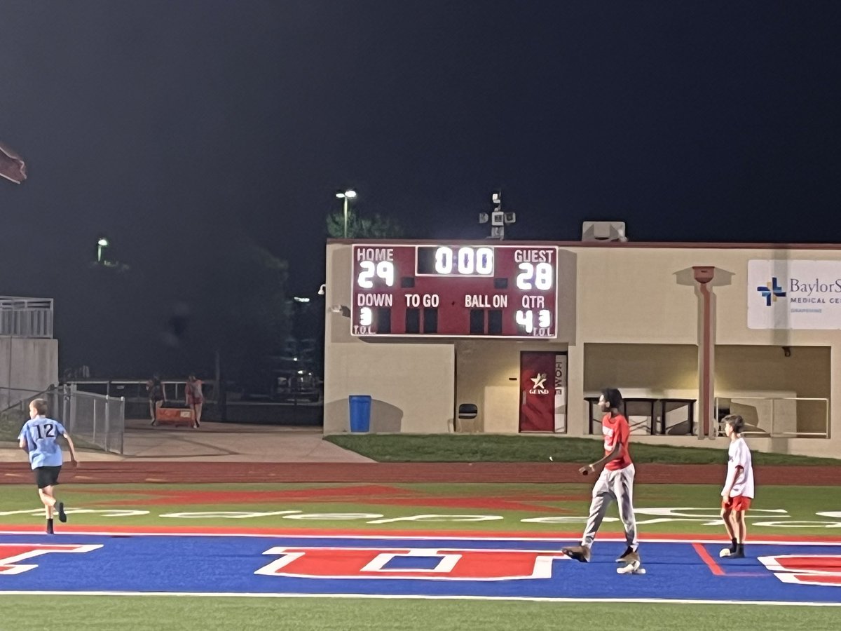 What an EPIC spring game.  Back and forth affair that came down to a 2pt conversation for the Black team WIN!