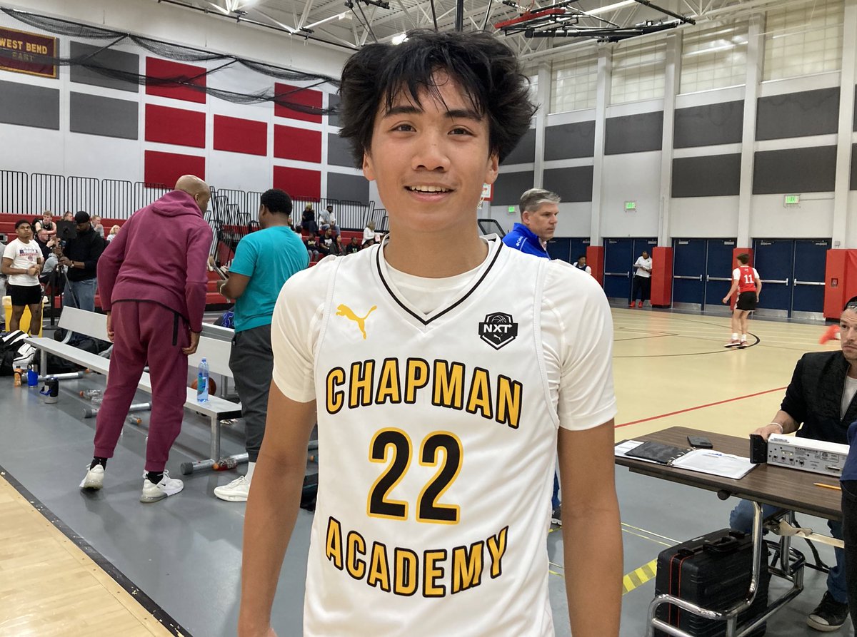 15 point performance from Brett Gonzalez helping @academy_chapman to the win. Skilled point guard with great ability to break defenders down with all his moves. @ny2lasports