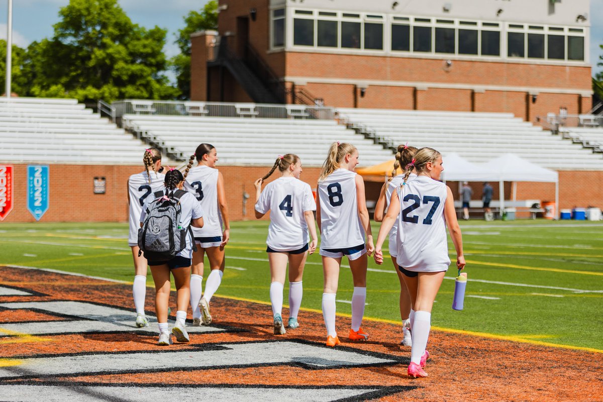 Check out these pre-game images from Wednesday's soccer championship game victory for the Lady Paladins! Thanks @sh0tbycharlotte! …-us-east1-01.preview.finalsitecdn.com/athleticshome/…