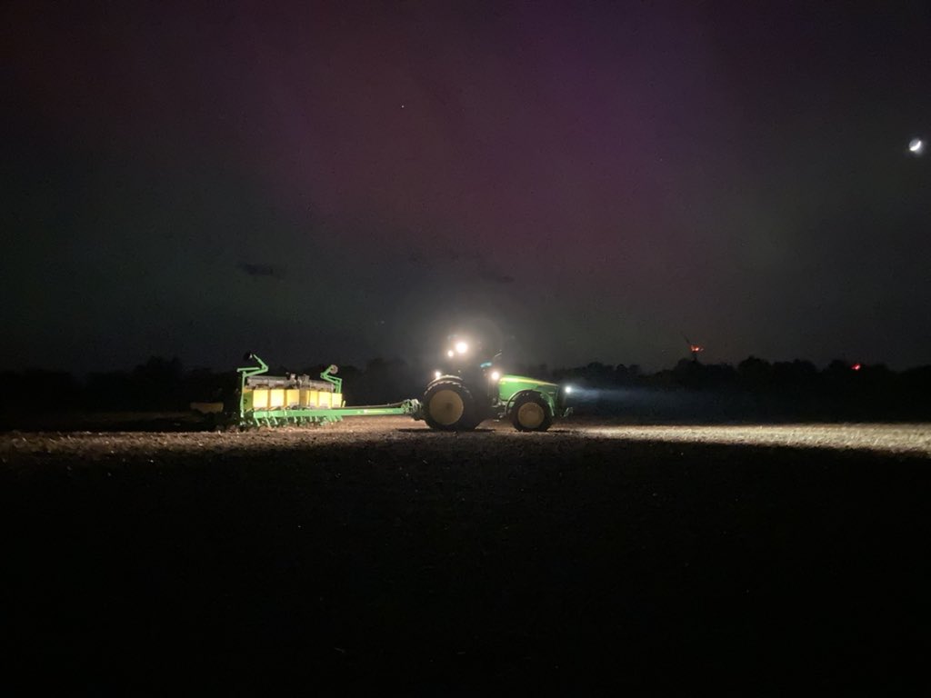 Can’t say I’ve ever seen the northern lights during planting before …. That’s pretty dang cool!!!