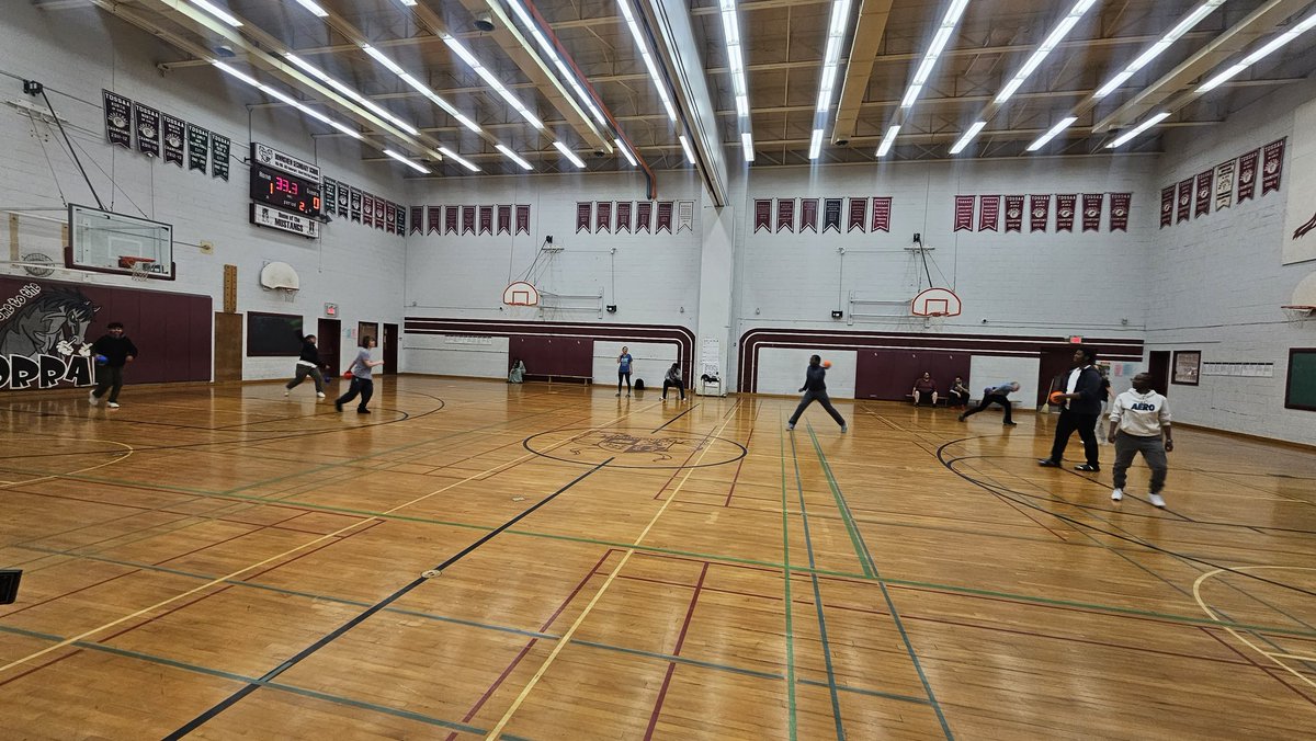It was a long week, but I appreciated taking a break to take part in the @tdsb_DSS students vs. staff dodgeball. I'm a little out of shape but definitely a great wellness break, & we won a few games as well. @Jandu_Navjot @DomenicGiorgi @LC2_TDSB @TDSB_MHWB #ChildrenMentalHealth
