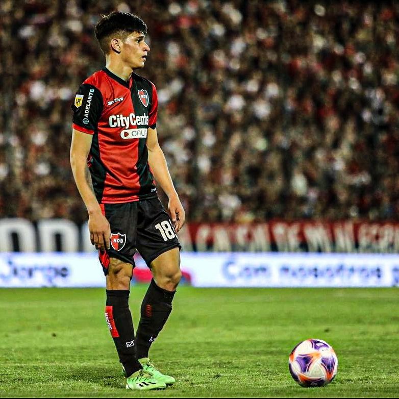 Siempre en el barco de Brian Aguirre. 

Aprecien a los buenos. No sean burros.