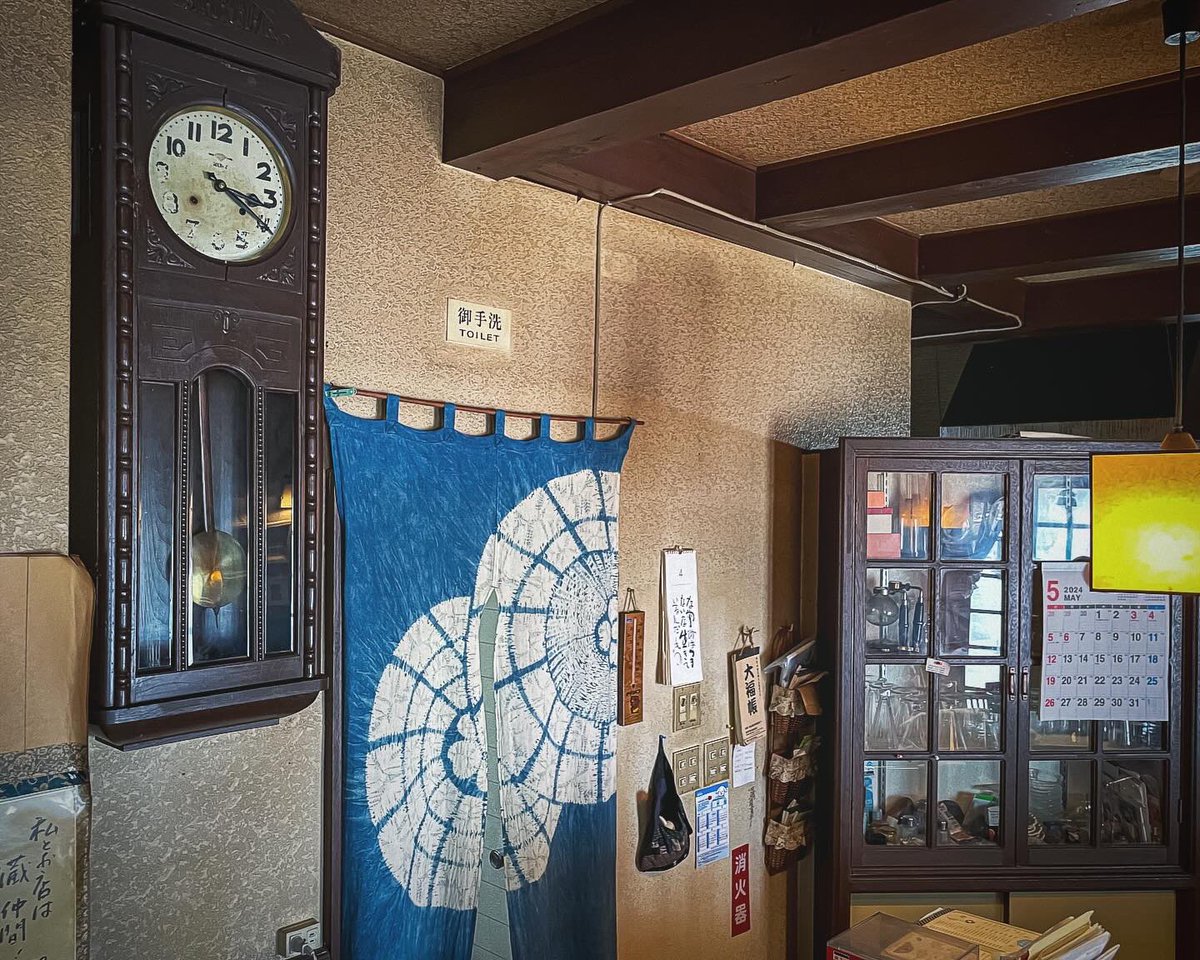 Location…Kuroishi, Aomori 歴史を感じる喫茶店で珈琲を一杯☕️ #昭和レトロ #写真好きな人と繫がりたい #旅行好きな人と繋がりたい #japantravel