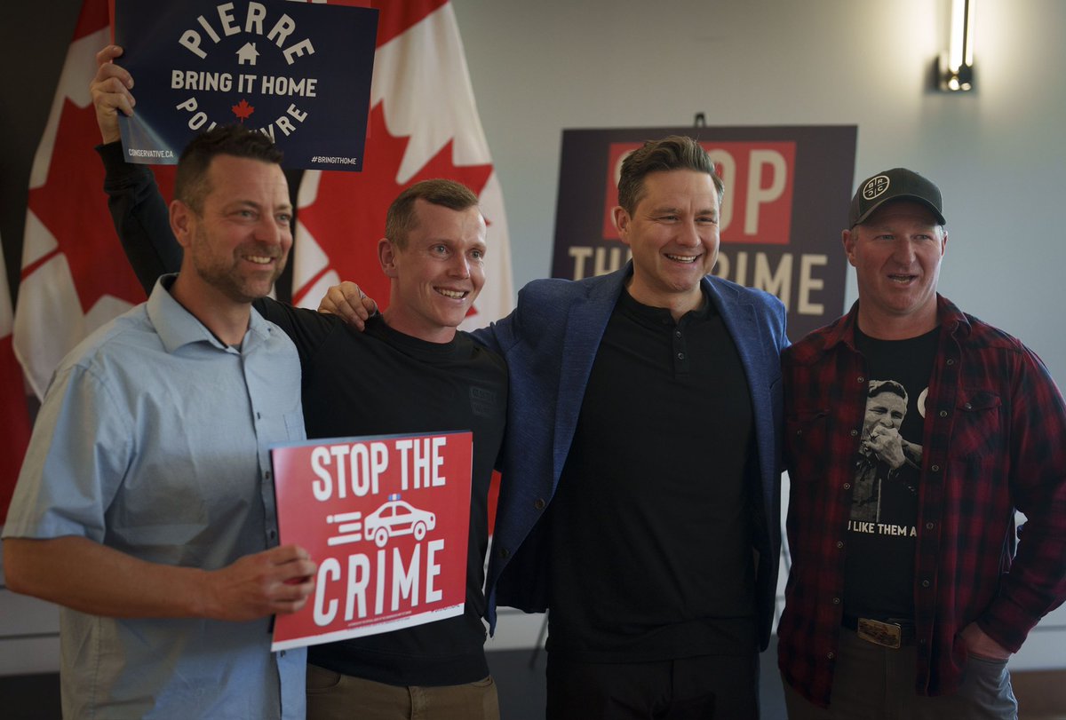 Stood among the heroes who protect our communities tonight at the York Region Police Association. Common sense Conservatives will bring jail, not bail, for repeat offenders; treatment, not more drugs, to fight addiction; & shut down gun criminals, not hunters.