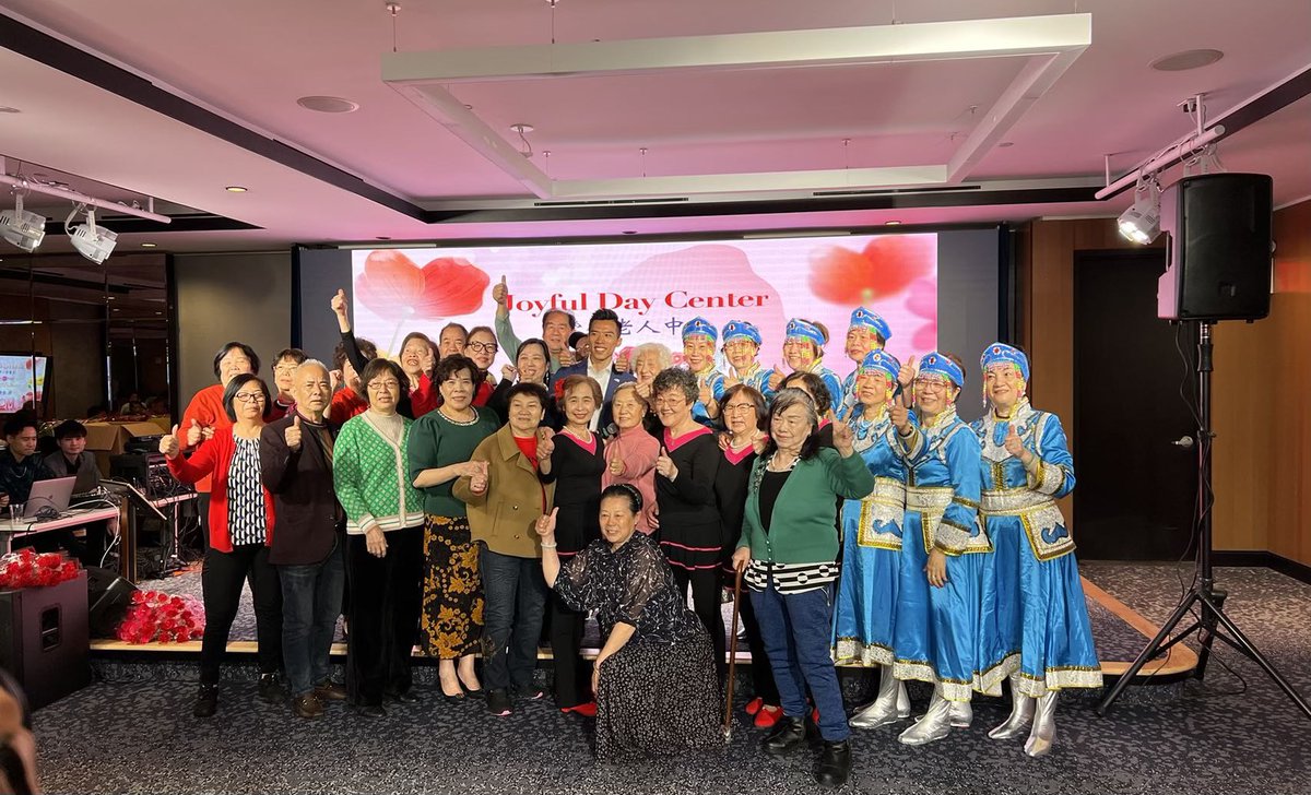 Gathering early to honor the incredible mothers among our seniors, each radiating love, wisdom, and strength. Wishing these beautiful souls an early Mother’s Day🌸

#AndyChen #District40 #motherhood #seniors #mothersday