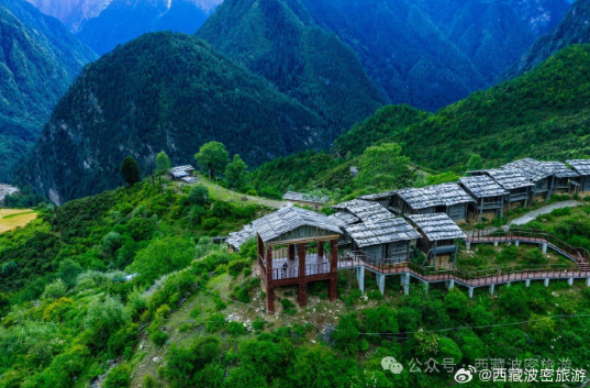 #机遇中国 2017年波密县八盖乡日卡村入选中国传统村落名单，这里的村落极有特色，是拍照打卡的好去处。中国西藏。