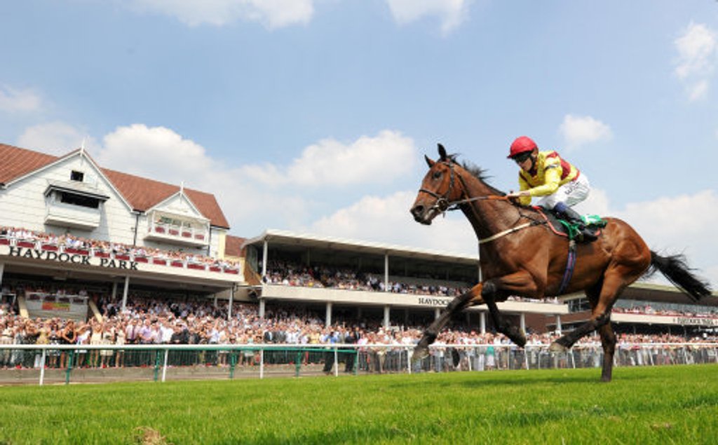 🐎 Day 1 of 4 Horse Racing Tipping Competition 🐎 🐎 SATURDAY 11 MAY 🐎 #PigeonSwoop4 @haydockraces 135 245 315 + @Ascot 240 📺 @itvracing @RacingTV @SkySportsRacing 📺 #OpenToAll ✅