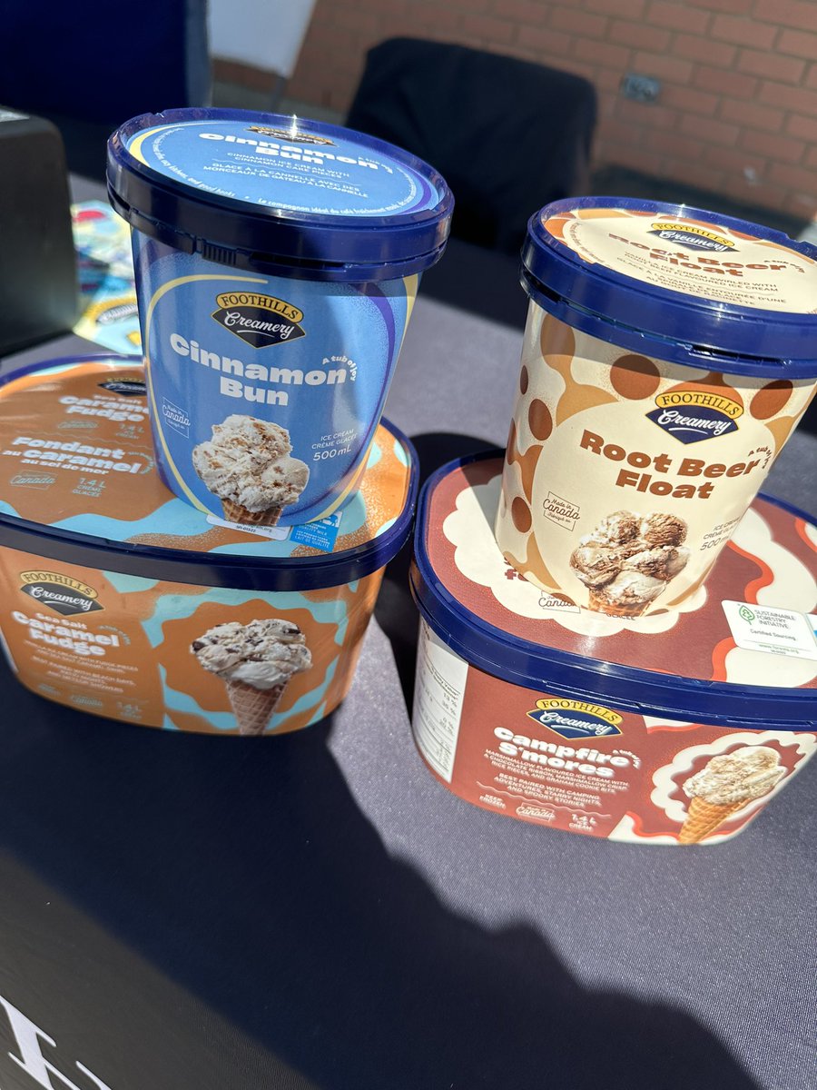 We’re @CalgaryCoop today at the Monterey location serving up scoops of joy. Stop by if you’re in the area from 12pm to 6pm today to sample some of our new flavours.
#scoopofjoy #icecream #oldfashioned #madeinalberta