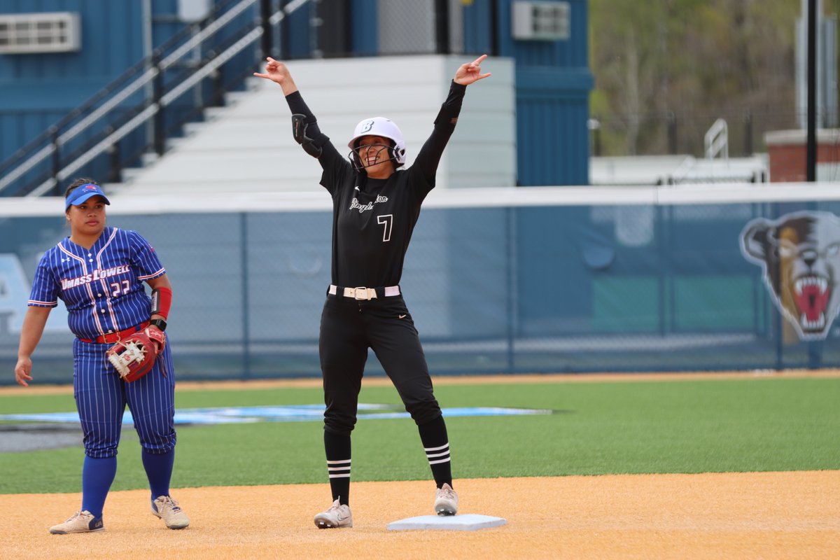 Courtesy of Kaleigh Putnam of the @AmericaEast - check out these photos from our game against UMass Lowell in the conference tournament! #AESB