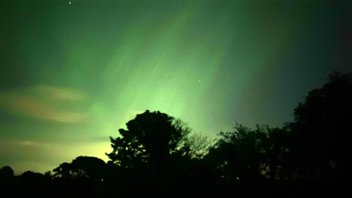 Don’t even bother looking north- just look up… and everywhere!!! 
#NorthernLights #aurora