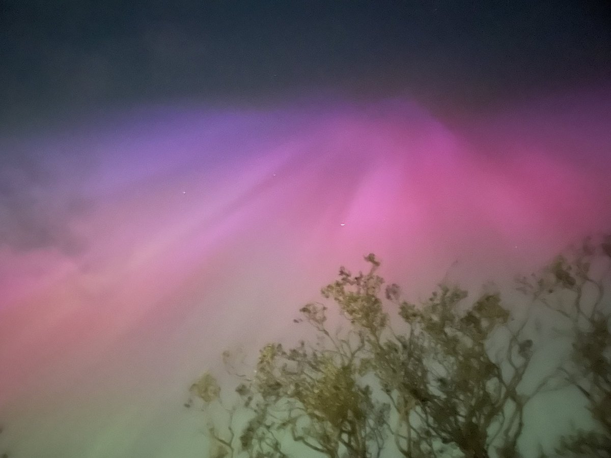 Amazing northern lights tonight in #Northumberland #NorthernLights