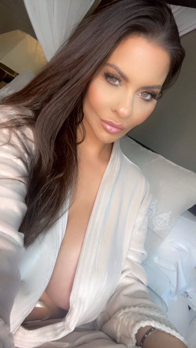 New content added daily in all the right places 😉😉 #linseydawnmckenzie https://t.co/ZAhPNLo0pN<a href="/tag/linseydawnmckenzie"class="tags"><span>#linseydawnmckenzie</span></a>