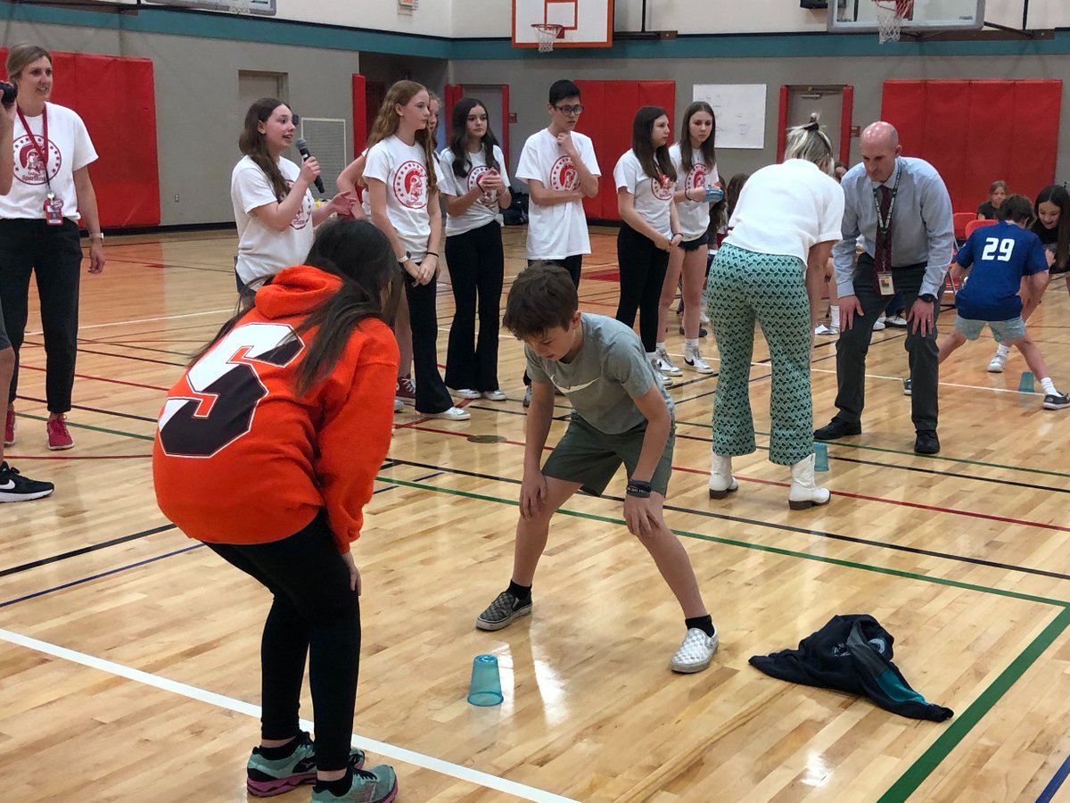 EBEPrincipal's tweet photo. It was a great trip to the middle school today for our 5th graders. The middle school ASB leaders showed students around, played some fun games, and they voted for next years ASB officers. #elgerbayexplorers https://t.co/IGcjEkZbEJ