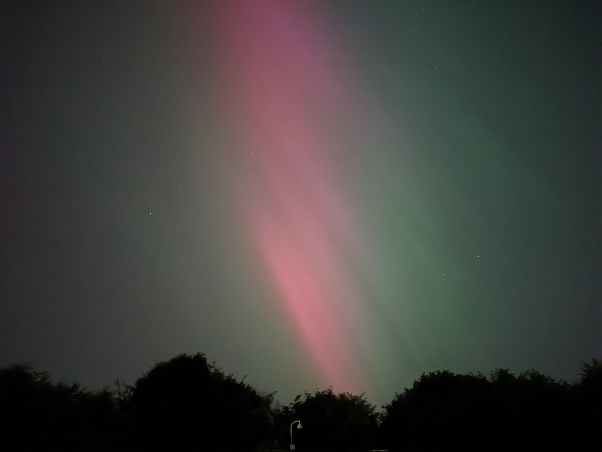 Northern lights seen from @KeeleObs #NorthernLights