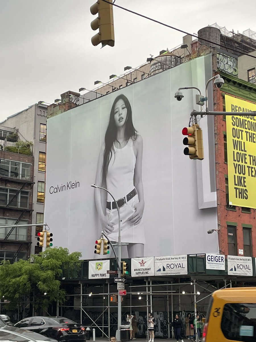 jennie on the iconic billboard for the 11th time!