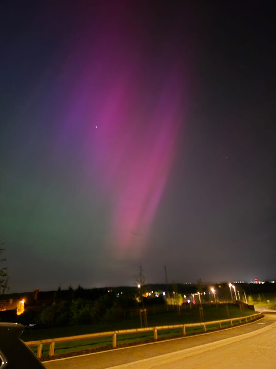 #aurora #NorthernLights over redditch right now