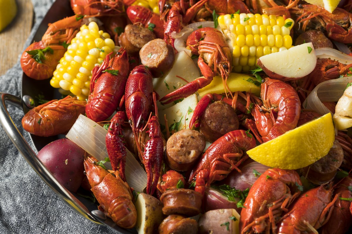 Bring your family and friends down to our Crawfish Boil at the #KitchenerMarket on Sunday, July 14, from 1 - 4 p.m. We will be cooking pounds of crawfish, local corn & more while enjoying some live music! Reserve your table for a group of 4: bit.ly/3ILo0CX