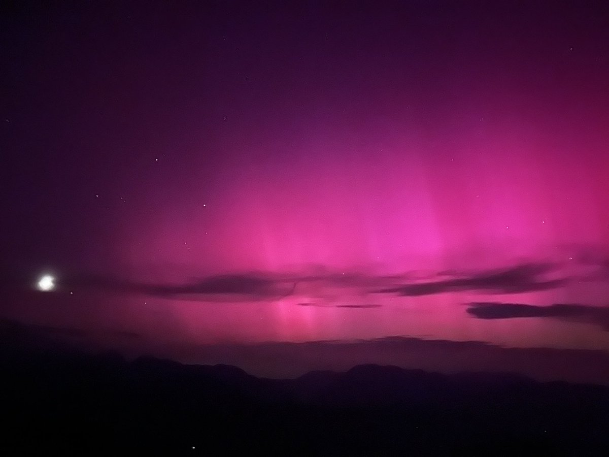 Goran Andrić S55OO (@s55oo) on Twitter photo Finally seen from our mountain Menina - JN76JG <a href="/1500m/">joe aaron</a> - Aurora borealis at her full brightness. #auroraborealis #aurora #S50C Finally seen from our mountain Menina - JN76JG <a href="/1500m/">joe aaron</a> - Aurora borealis at her full brightness. #auroraborealis #aurora #S50C